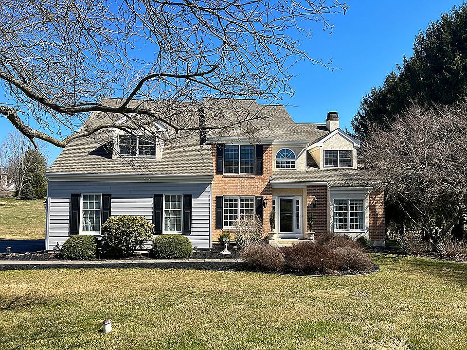 1st image of 203 Southside Cir