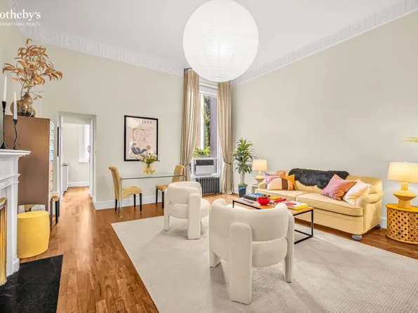 66 East 83rd Street image 3 of 10