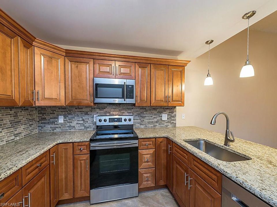 1st image of 6316 Royal Woods Dr