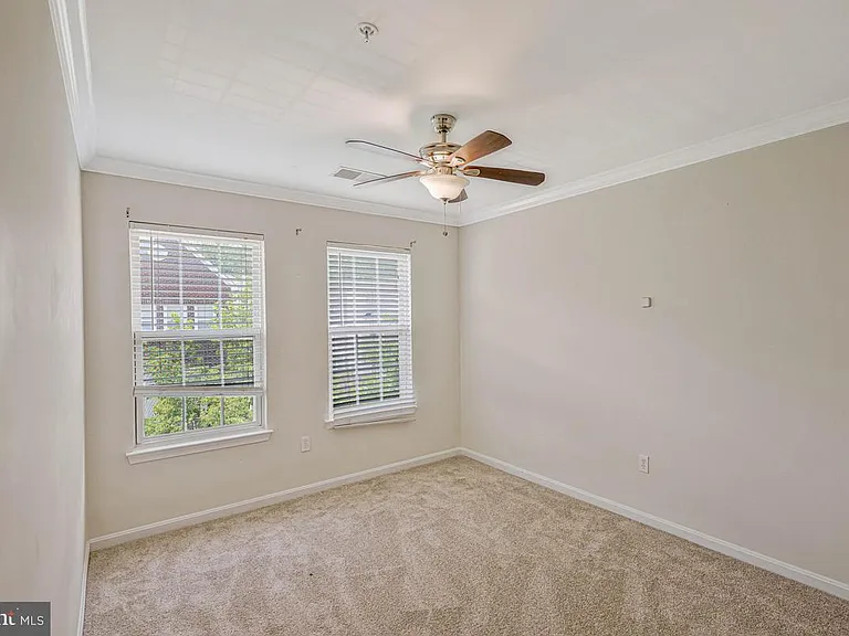 1815 Spanish Oak Ln — Photo 27