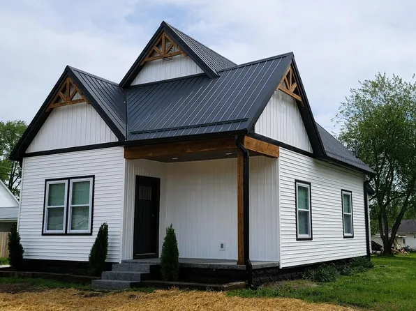 59 8th St SE, Linton, IN 47441