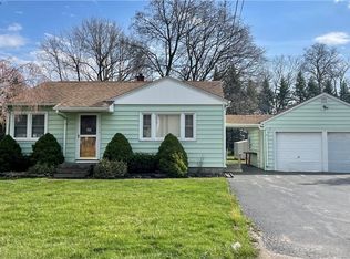 6230 Dorchester Rd, Lockport, NY 14094