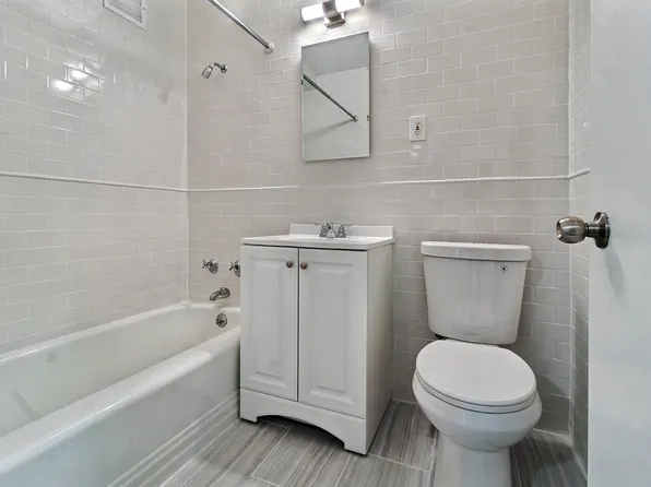 120 East 34th Street image 11 of 12