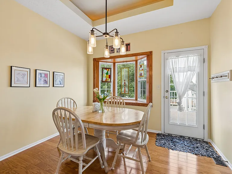 158 W Lombard Dr — Photo 7