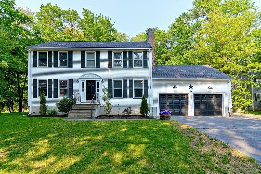 4 Evergreen Dr, Bellingham, MA 02038 Zillow