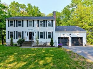 4 Evergreen Dr, Bellingham, MA 02038