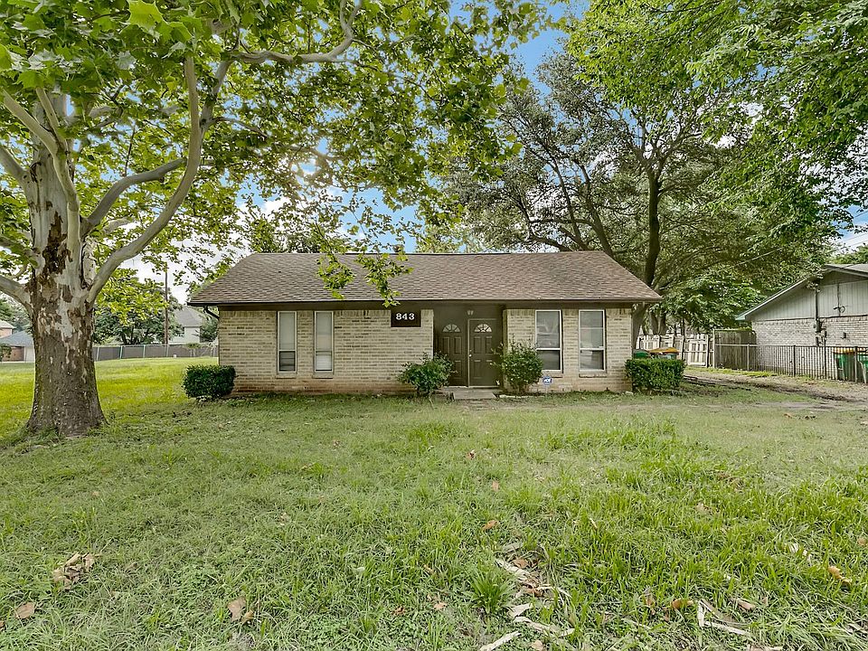 1st image of 843 Twilight Dr