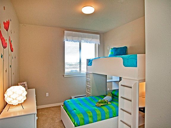 5th image of 947 Discovery Cir NE Unit 308