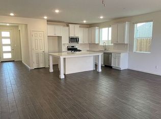 1556 S Pearwood Ave, Fresno, CA 93727