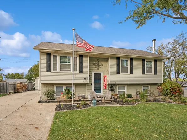 4649 Wakonda Dr, Norwalk, IA 50211