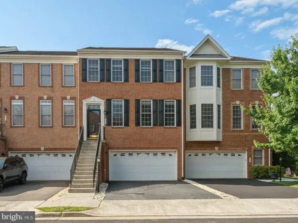 802 Maple Flats Ter, Purcellville, VA 20132