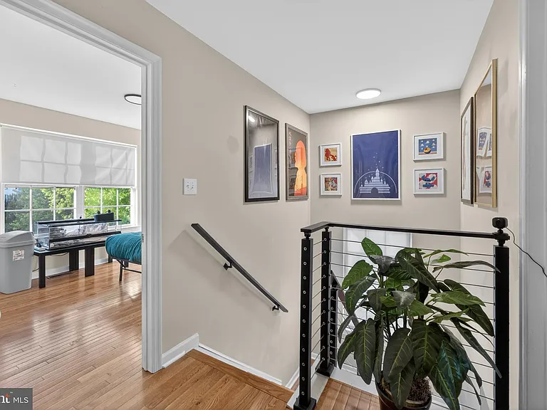 33 Lindley Dr — Photo 12