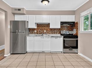 1890 Bobbinray Ave, Florissant, MO 63031