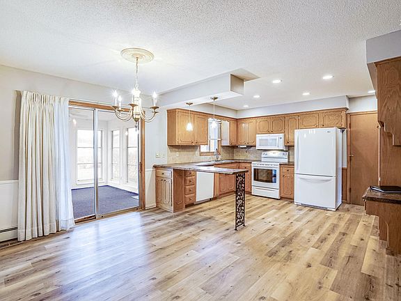 4th image of 8412 Columbus Ave S