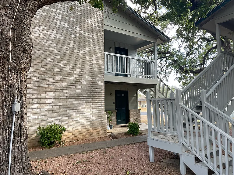 299 Billie Dr #4 — Photo 1