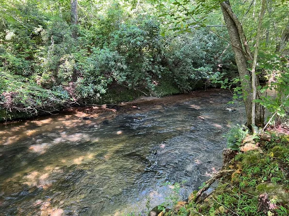 8 Old Birch Ct, Blairsville, GA 30512