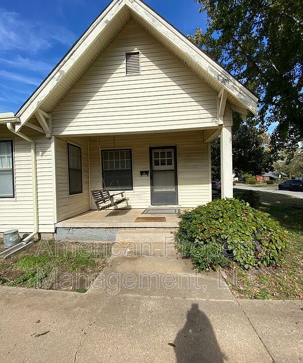 1st image of 1628 S Indianapolis Ave