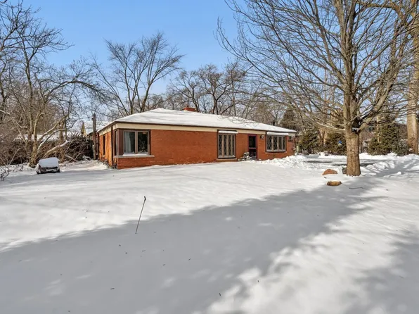 9548 S 88th Ave, Palos Hills, IL 60465