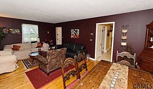 5th image of 42 Terrace Ct