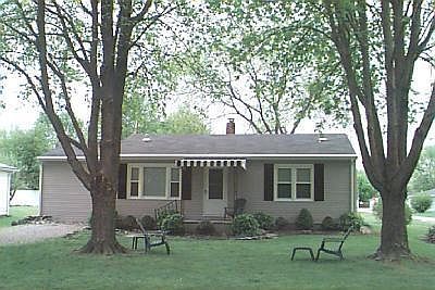 1st image of 100 Crescent Dr