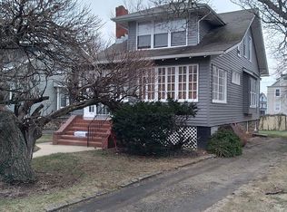 3823 Barrington Rd, Baltimore, MD 21215