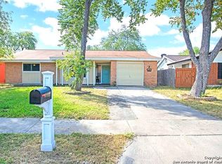 5122 Village Path, San Antonio, TX 78218