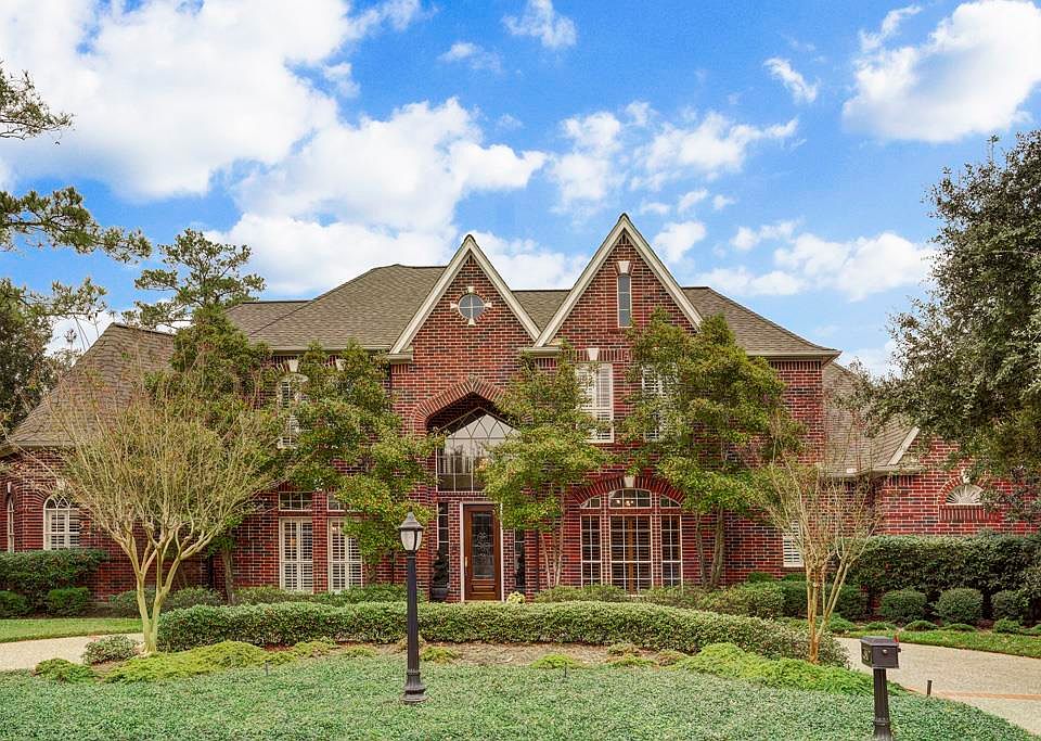 1st image of 54 Champions Bend Cir