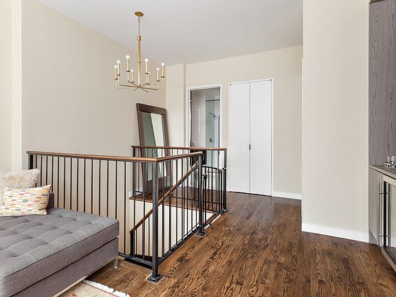 5th image of 211 W 18th St APT 1