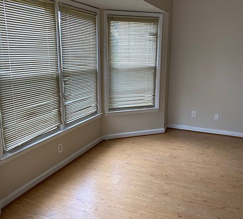 4th image of 726 Longleaf Dr