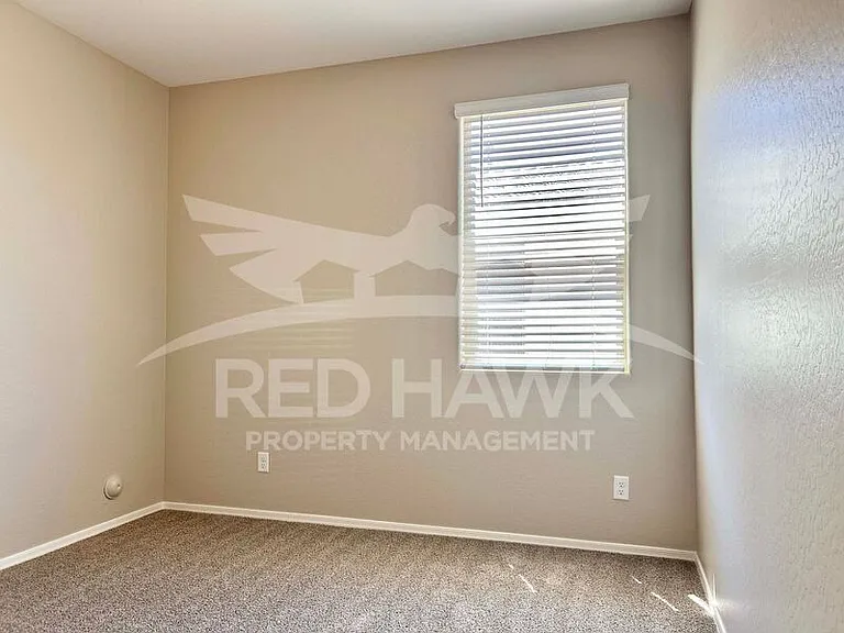 12603 W Vista Ave — Photo 10