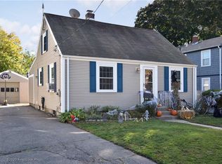 45 Hutchinson Ave, Pawtucket, RI 02861