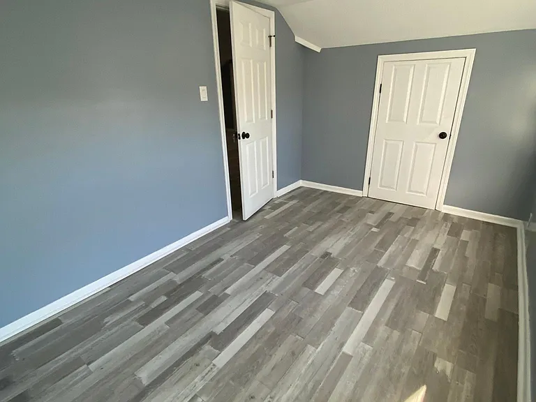 18 Crescent St #3 — Photo 8