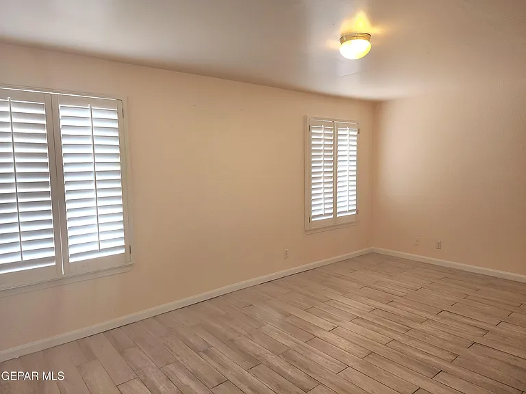 10859 Golden Sands Dr — Photo 11