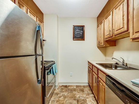 4th image of 100 Queen Anne Dr #7227