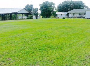 42 Barth Rd, Poplarville, MS 39470