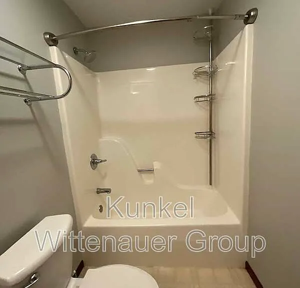 120 Harbor Point — Photo 26