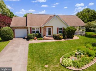 106 Alleghany Ct, Stephens City, VA 22655