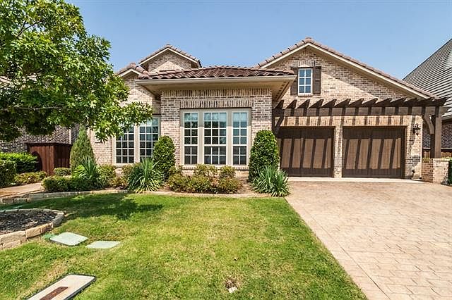 1st image of 419 Fountainview Dr