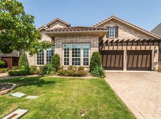 419 Fountainview Dr, Irving, TX 75039
