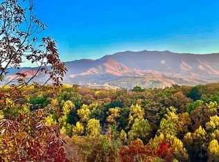 2128 E View Dr, Sevierville, TN 37876