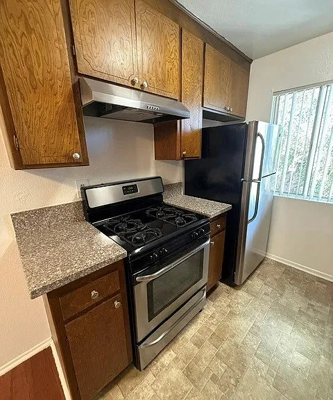 3720 Clarington Ave #201 — Photo 6