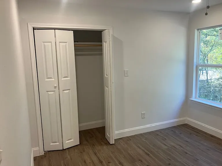 110 Bowie St — Photo 3