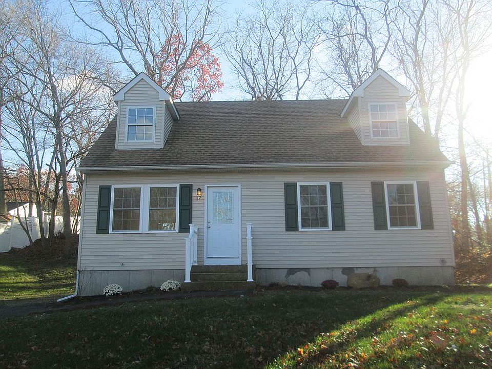1st image of 32 Barbara Ln