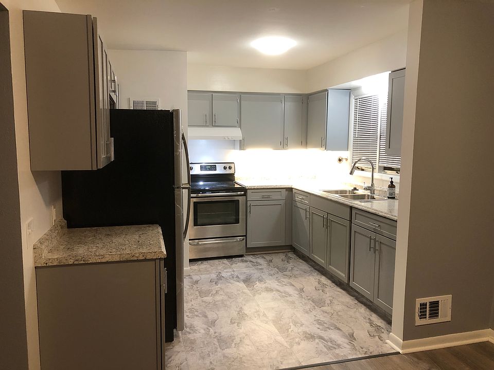 Kitchen, facing north