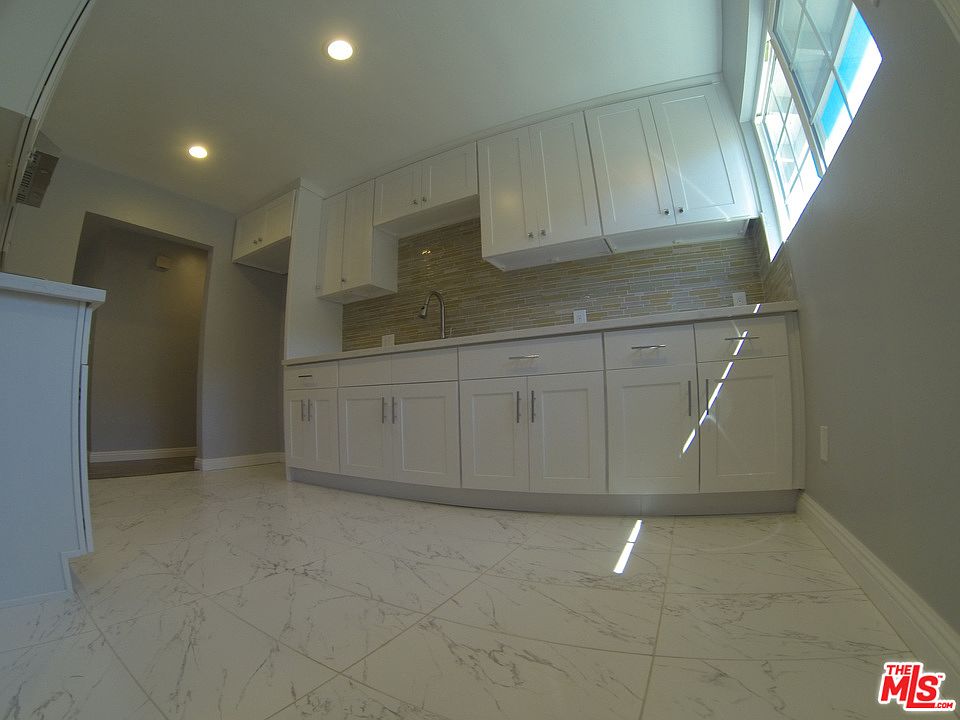 1st image of 1024 Sanford Ave