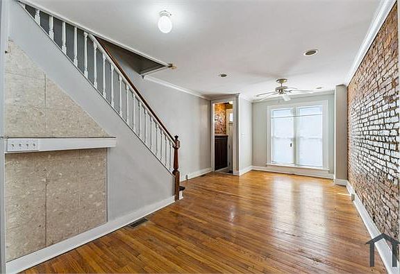 2nd image of 2503 McCulloh St