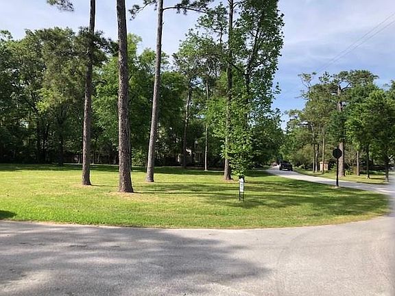 4th image of 601 Saddlewood Ln