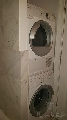 Rented by Hillel Realty Group | media 7