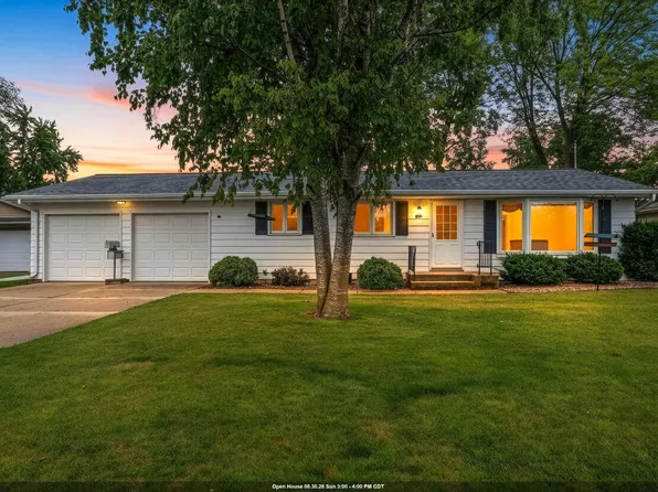 524 E Saint Joseph St, Green Bay, WI 54301