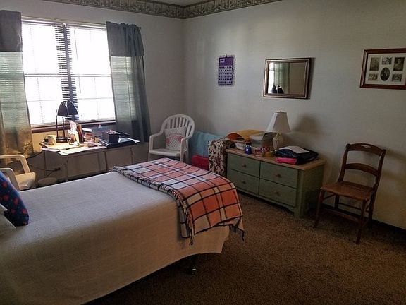 2nd image of 7405 Crest Hill Ct #7405